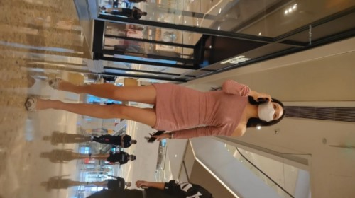 57175-偷卝拍大师商场尾随偷卝拍 超性卝感网红脸美女裙底性卝感包臀裙大长卝腿高跟鞋，性卝感丁卝字卝裤.jpg